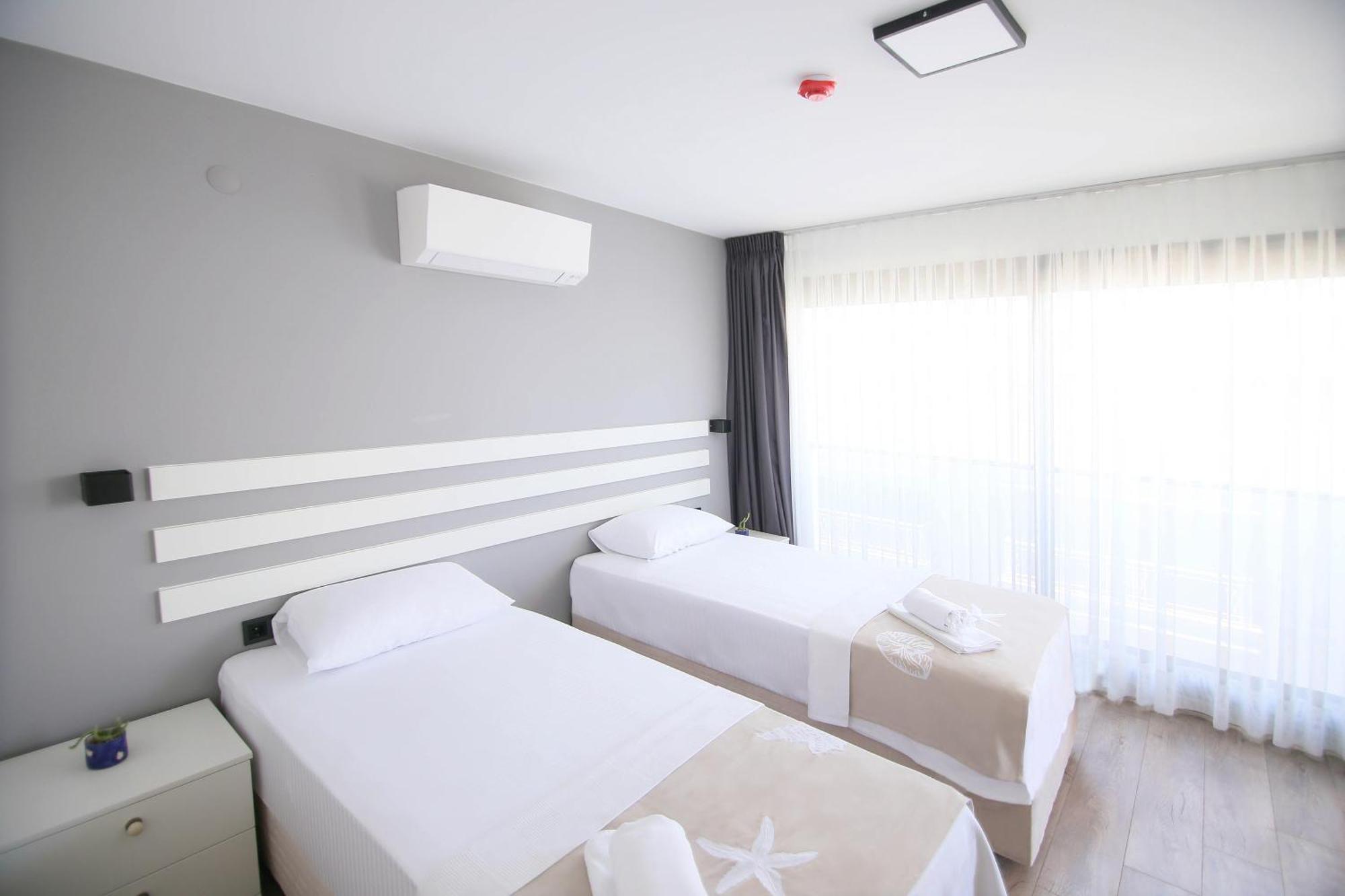 Krem Marin Otel Чешме Екстер'єр фото