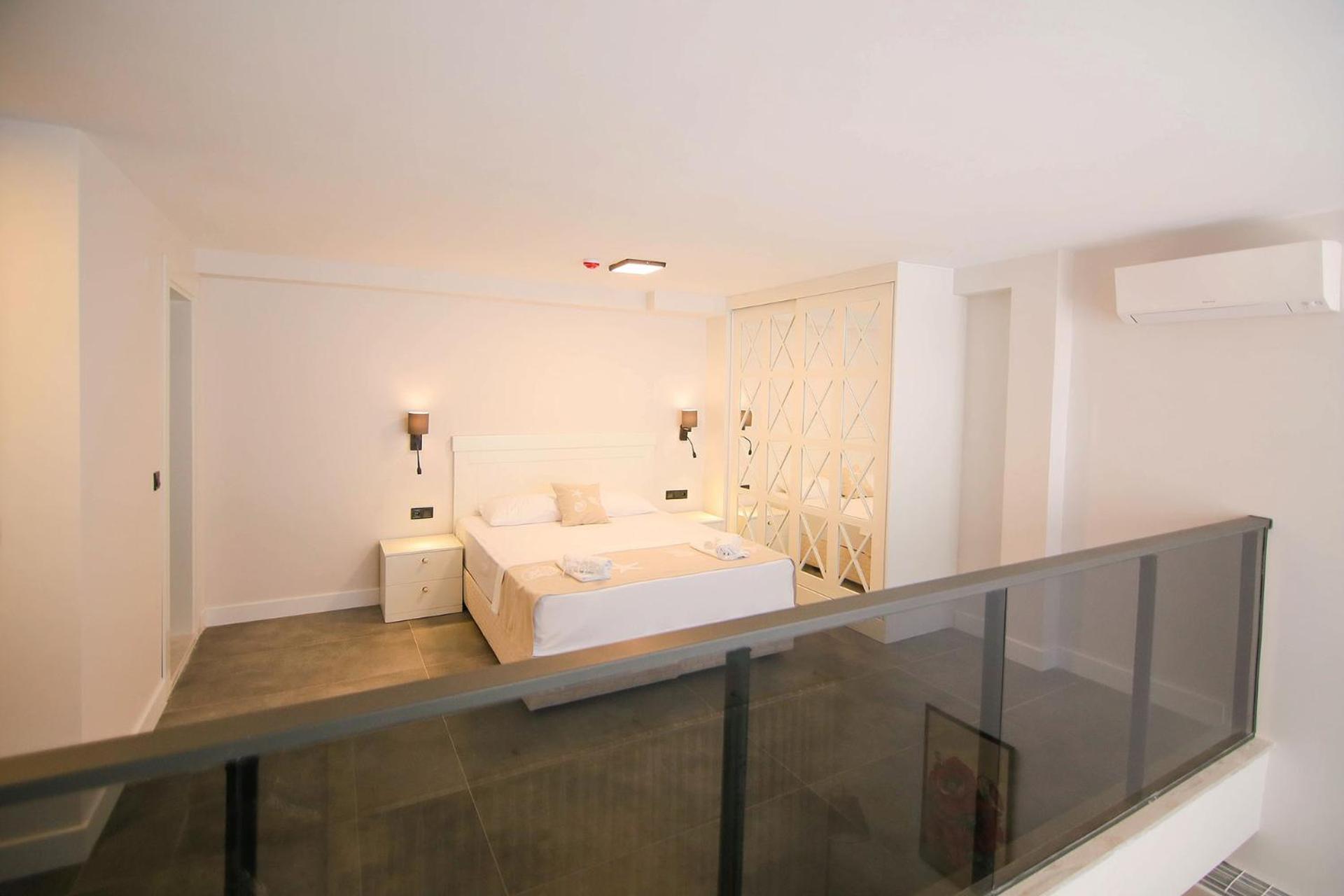 Krem Marin Otel Чешме Екстер'єр фото